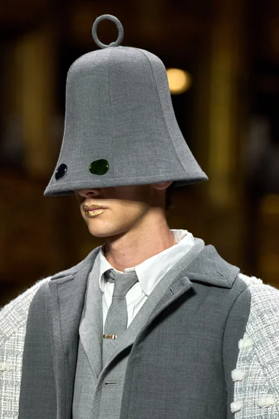 Look 80